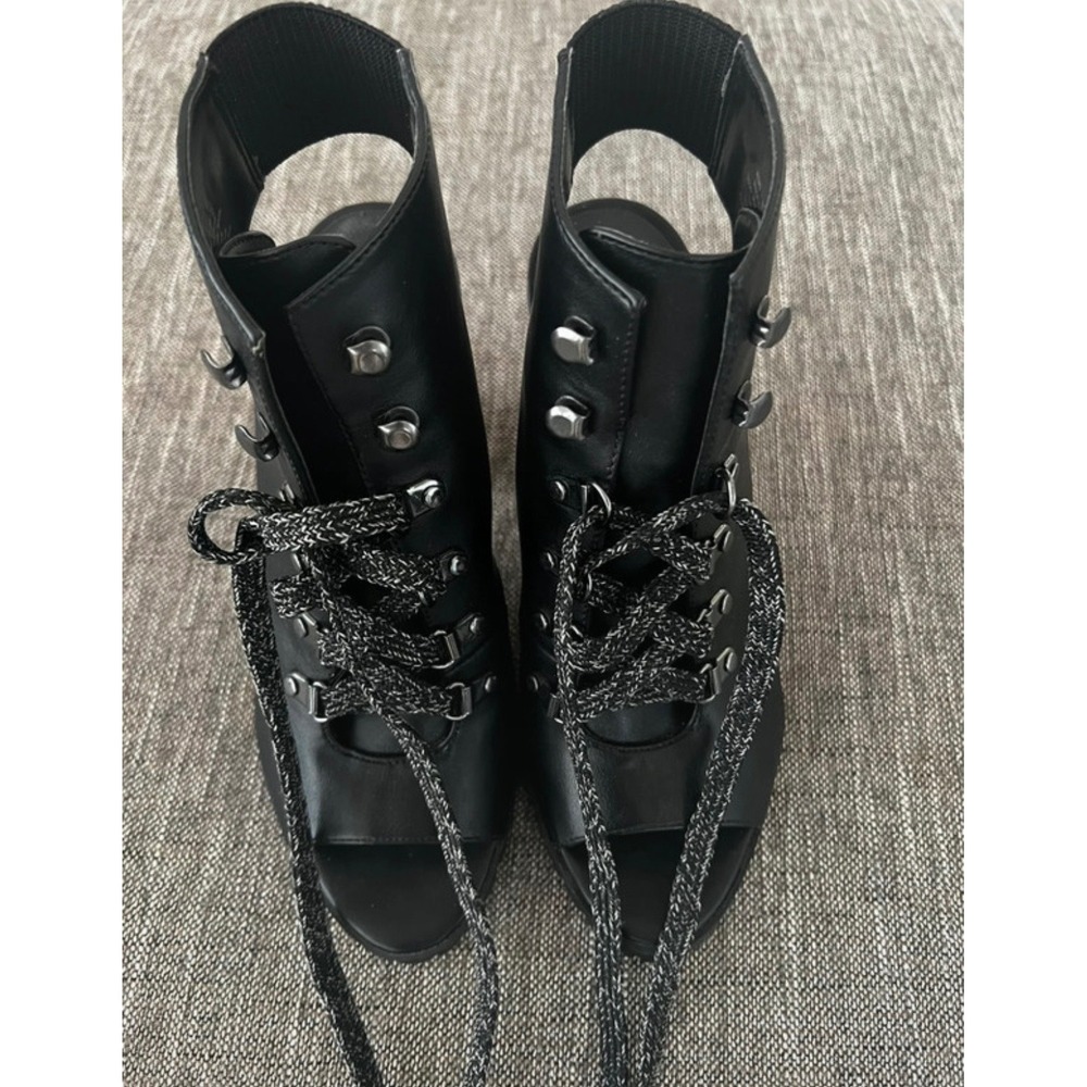 Simply Vera Vera Wang Shanghai Black Open Toe Lug Sole Ankle Boots Womens 7 M